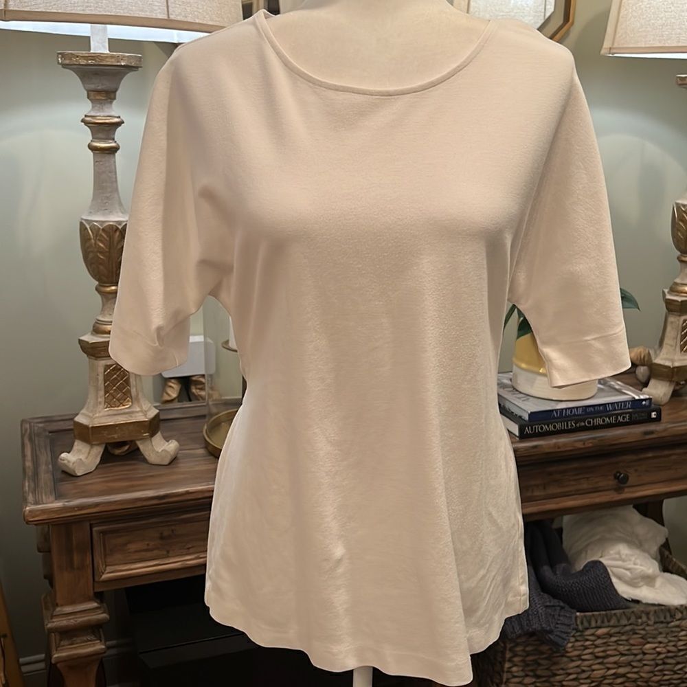 Tahari 1/2 Sleeve Blouse Ties in Back Size Medium black or white